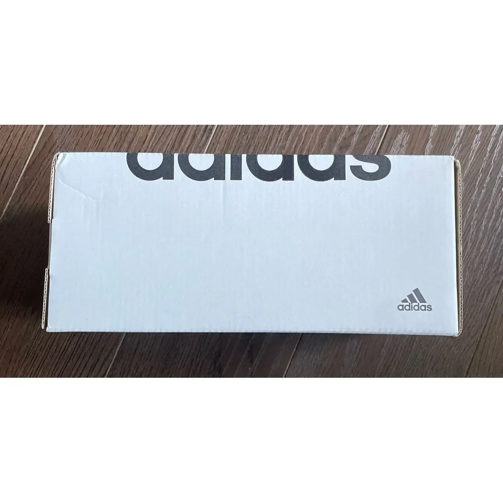 Adidas empty‎ shoe box